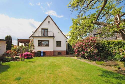 Hausansicht rückwärtig - Begehrtes Quellental in PI: Idyllischer Garten und ruhige Lage