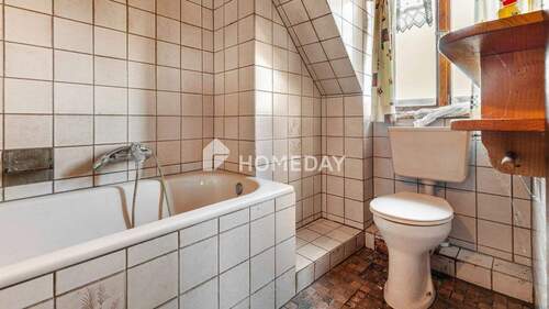 DG Badezimmer 2 - Einfamilienhaus mit 85,00 m&sup2; in Höchberg zum Kaufen