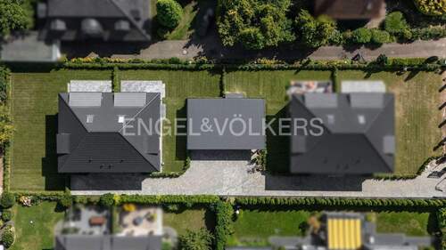 Luftbild Musterhaus - 4 Zimmer Doppelhaushälfte in Großhansdorf