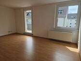 Wohnzimmer_1 - Etagenwohnung mit 60,40 m&sup2; in Dessau-Roßlau zur Miete
