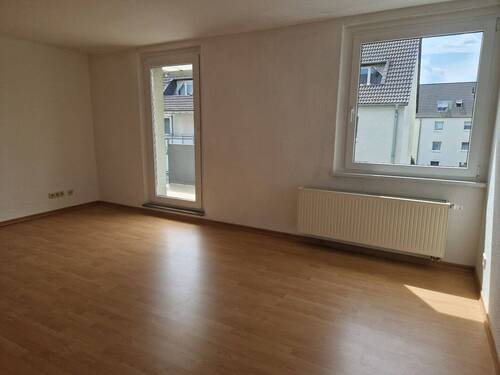 Wohnzimmer_1 - Etagenwohnung mit 60,40 m&sup2; in Dessau-Roßlau zur Miete