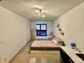 Schlafzimmer 2.1 - 