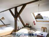 Zimmer im Dachgeschoss - 