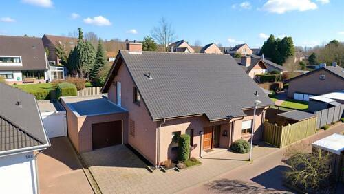 Außenansicht - Ihr Traumhaus in Nettetal - 519.000,00&nbsp;EUR Kaufpreis, ca.&nbsp; 155,00&nbsp;m&sup2;&nbsp;Wohnfl&auml;che