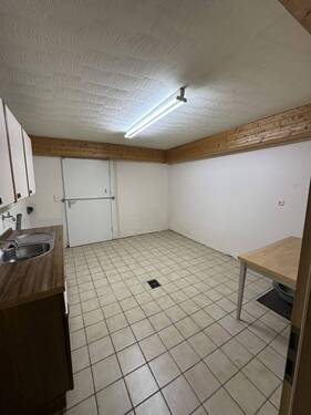 großer Waschkeller - 