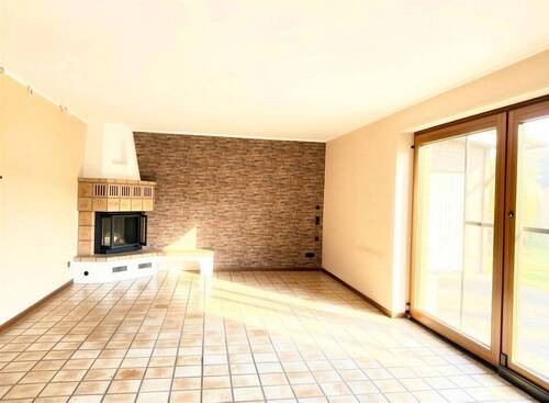 Wohnzimmer mit Kamin - 