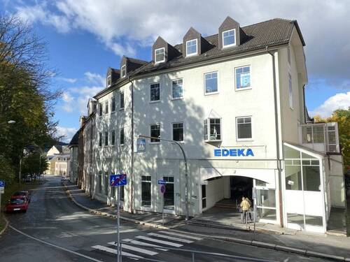 Bild 1 - Geschäftshaus im Zentrum von OelsnitzV., ca. 3.800 m² Nutzfläche, san-bed. TG, 77 Stpl., Aufzug