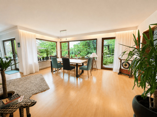Wohnzimmer EG - 9 Zimmer Mehrfamilienhaus, Wohnhaus zum Kaufen in Filderstadt