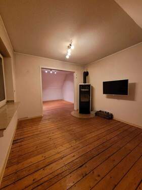 1 OG Wohnzimmer-Eßzimmer. - 