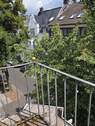 Balkonaussicht zur Straße - 