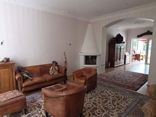 Wohnzimmer - Mehrfamilienhaus, Wohnhaus mit 506,00 m&sup2; in Eschweiler zum Kaufen