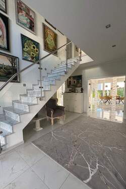 Entree - Elegantes Zuhause mit Luxusausstattung und idealer Infrastruktur in Mössingen