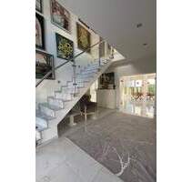 Elegantes Zuhause mit Luxusausstattung und idealer Infrastruktur in Mössingen