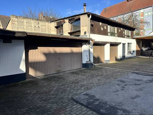 Garagenhof - 2 Zimmer Mehrfamilienhaus, Wohnhaus in Gelsenkirchen