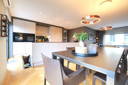 Wohnraum - 7 Zimmer Mehrfamilienhaus, Wohnhaus zum Kaufen in Vaals