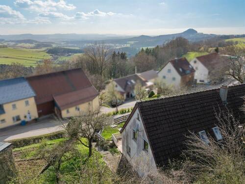 Panoramablick vom oberen Grundstücksbereich - 
