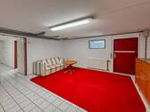 Kellerraum mit Hinterausgang - 