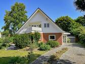 Vorderansicht Haus - 5 Zimmer Einfamilienhaus zum Kaufen in Berlin / Mahlsdorf