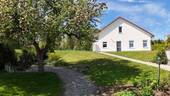 Ostseite mit Brunnen - Einfamilienhaus mit 230,00 m² in Dentlein am Forst zum Kaufen