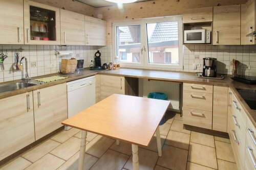 Küche EG (2) - Doppelhaushälfte mit 120,10 m&sup2; in Dettenheim zum Kaufen