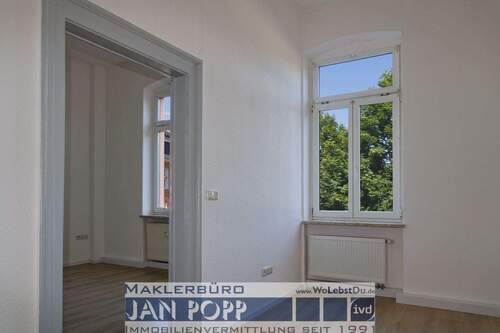 Schlafzimmer-Wohnzimmer - 2 Zimmer Etagenwohnung in Greiz