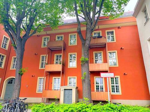 Haustür zur Wohnung im 1.OG - Etagenwohnung mit 93,50 m&sup2; in Potsdam zum Kaufen