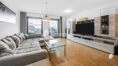 Wohnzimmer 1 - 2 Zimmer Etagenwohnung in Heilbronn