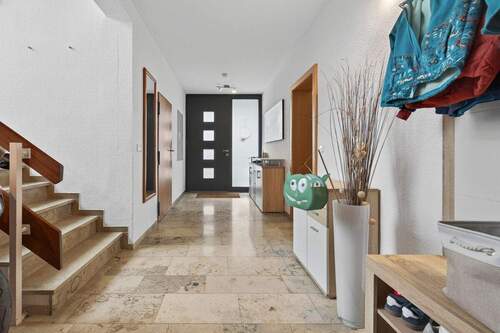 EG Flur - Einfamilienhaus mit 307,00 m&sup2; in Karlsruhe / Grünwettersbach zum Kaufen