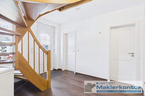 Diele EG - Einfamilienhaus mit 126,00 m&sup2; in Waren zum Kaufen