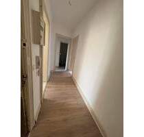 Renovierte 2-Zimmer-Whg. mit Loggia Helgolandstr.31 , Kiel-Hassee