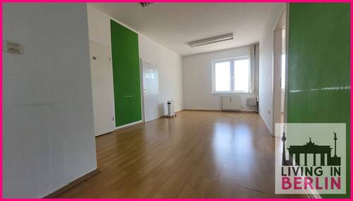 Flur - Büro mit 121,20 m&sup2; in Oranienburg zur Miete