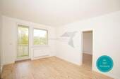 Startbild - ! Neu renoviert & 1 Jahr Stellplatz geschenkt ! 3 Raum-Whg. mit tollem Tageslichtbad und West-Balkon