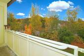 Balkon und Ausblick - 