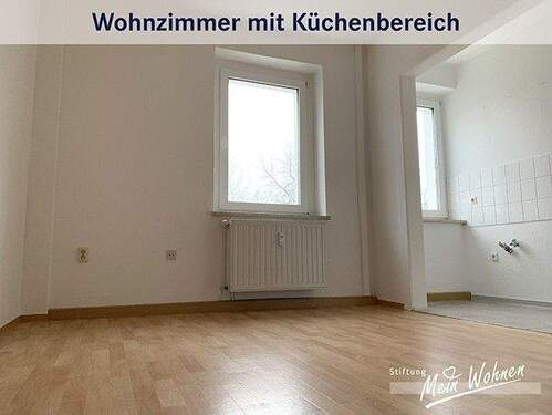 Wohnzimmer mit Küchenbereich - 