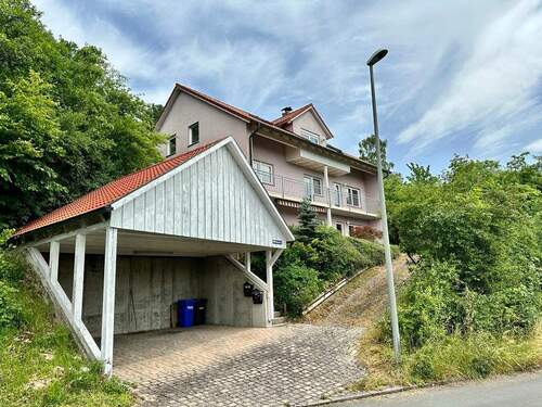 Carport - 4 Zimmer Etagenwohnung in Ködnitz / Fölschnitz