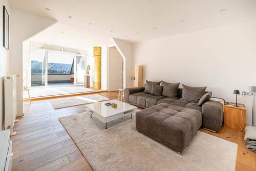 Wohnzimmer - 5 Zimmer Etagenwohnung zum Kaufen in Berlin