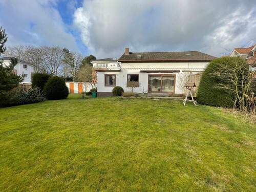 Grundstück / Ansicht Altbestand - Neubaugrundstück für Geschosswohnungsbau in sehr ruhiger Lage von Uetersen