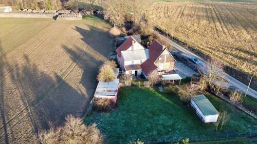 Garten und Gebäude - 9 Zimmer Einfamilienhaus zum Kaufen in Bad Sassendorf
