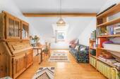 Schlafzimmer - SOFORT FREI : Lichtdurchflutete Dreizimmerwohnung mit Balkon und großzügigem Wohnzimmer