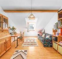 Lichtdurchflutete Dreizimmerwohnung mit Balkon und großzügigem Wohnzimmer - Bogen