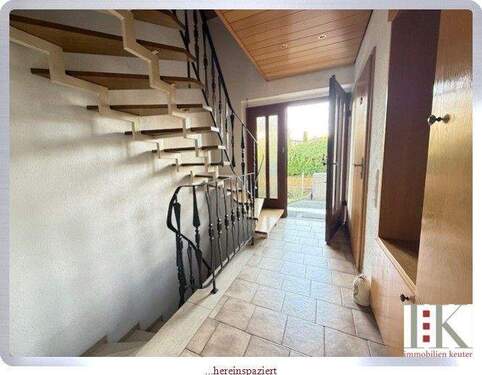 ...hereinspaziert - Doppelhaushälfte mit 114,80 m&sup2; in Kaarst zum Kaufen