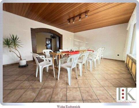 Wohn/Essbereich - 