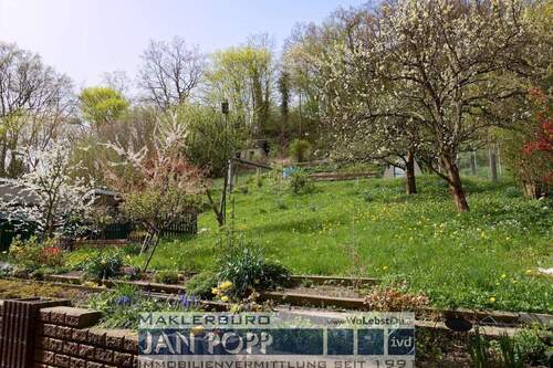 Garten im April - 