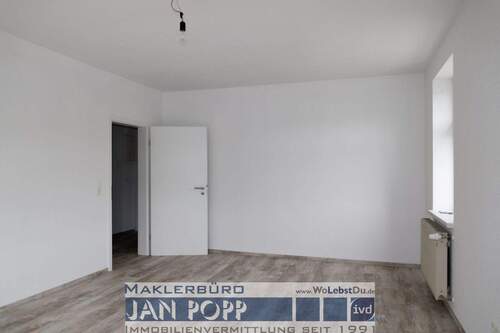 Wohzimmer-Diele - 3 Zimmer Etagenwohnung in Greiz