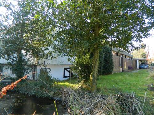 2_Seitenansicht - 8 Zimmer Bungalow zum Kaufen in Krefeld