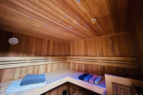 UG Sauna - 