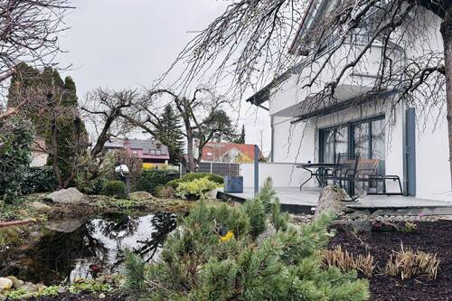 Terrasse und Teich - Einfamilienhaus mit 141,00 m&sup2; in Zell zum Kaufen