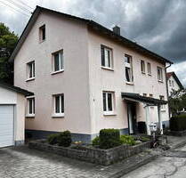 Zweifamilienhaus zum Kauf - 350.000,00&nbsp;EUR Kaufpreis, ca.&nbsp; 192,00&nbsp;m&sup2;&nbsp;Wohnfl&auml;che in Kolbingen (PLZ: 78600)