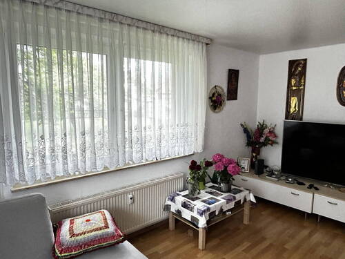 Bild 3 - 9 Zimmer Mehrfamilienhaus, Wohnhaus in Kolbingen