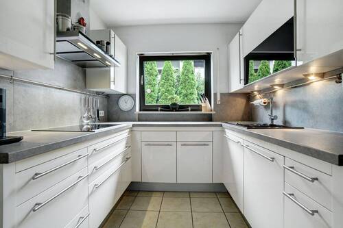 moderne Einbauküche - Einfamilienhaus mit 176,00 m² in Pfaffenhofen zum Kaufen